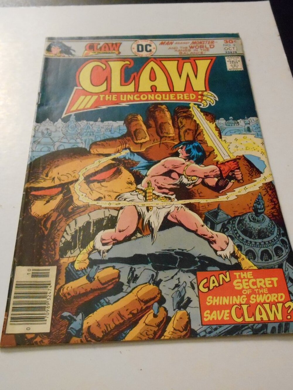 CLAW # 9 Written by David Michelinie Cover by Keith Giffen and Ernie Chan